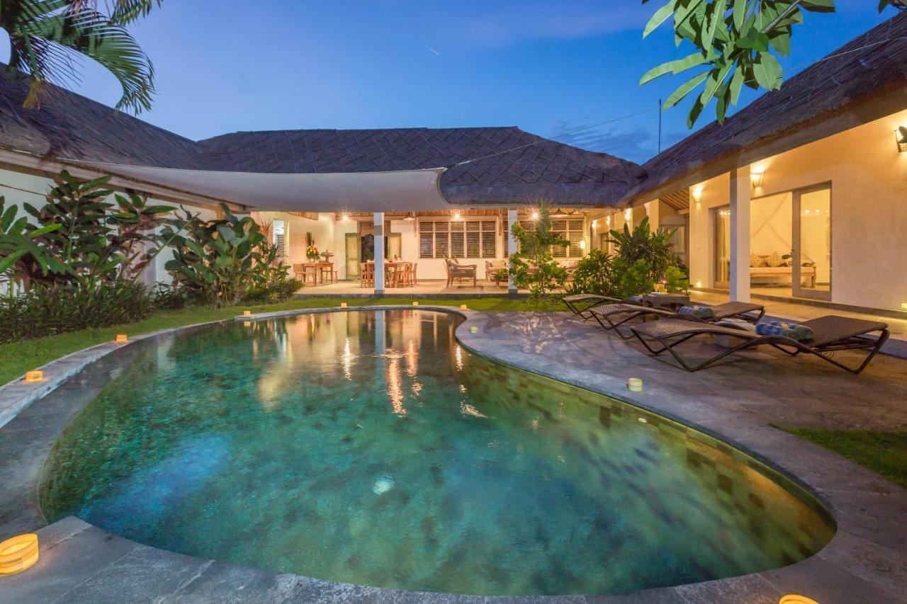 Villa Damai Taman Seminyak  Exterior photo